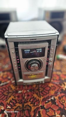 Sony muzikani sentr sotiladi