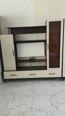 Tv shkaf