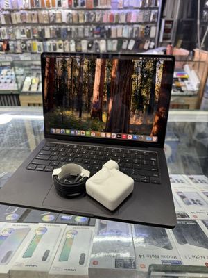 MacBook Pro 14 M4 16/512 2Ta Sikl Yangi