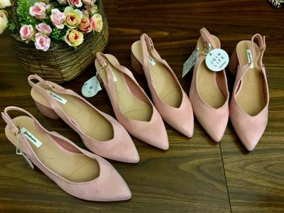 В наличии Stradivarius 37-38 размер 400.000