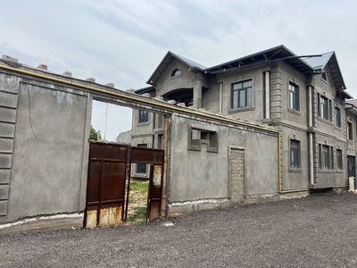 Gvardiskiy , Amerkanskiy Gospitol Yer uchastkasi sotilvoti