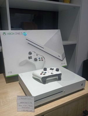 Игровая приставка XBOX One S 1 ТБ