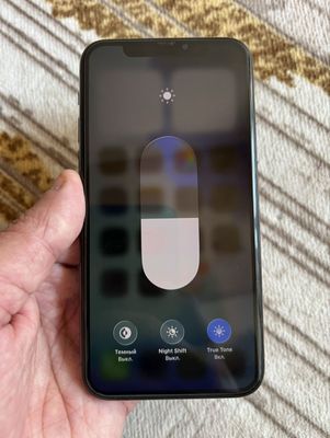 iPhone 11 pro xolati yaxwi