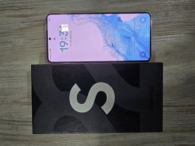 Продаю телефон Samsung Galaxy S22