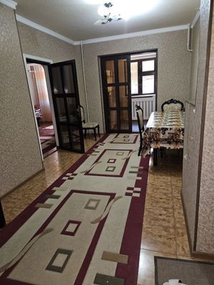 Чилонзор ц квартил 3 хона баквске дом