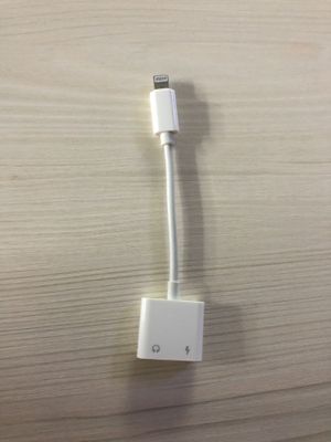 Adapter iphone uchun