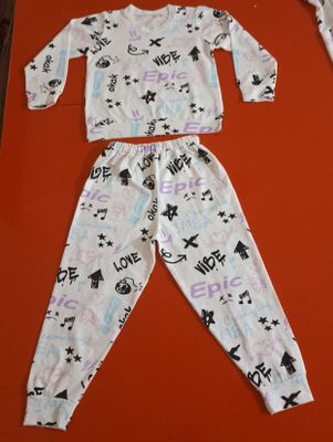Bolalar uchun pijamalar optim