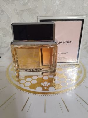 Dahlia Noir Givenchy