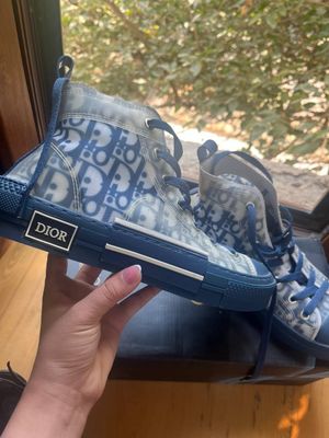 dior krasovka razmer:38
