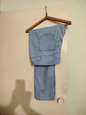Продам фирменные брюки.
