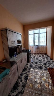 1 хоналик кватира студент кизларга ижарага бетилади