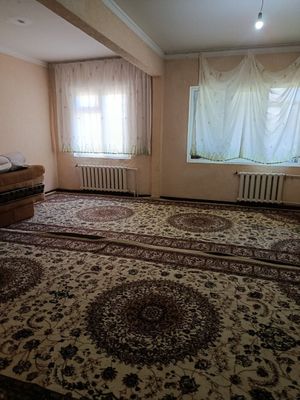 Сдается 4/4/4 квартира