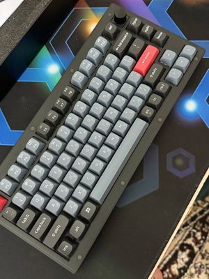 Klaviatura sotiladi yangi 60$