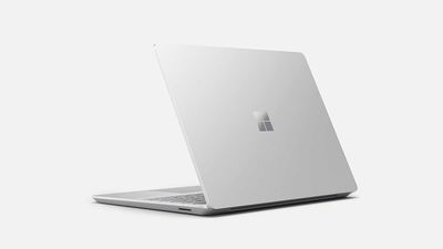 Microsoft Surface Laptop Go - 12.4" Touchscreen Corre i5/8GB/256GB SSD