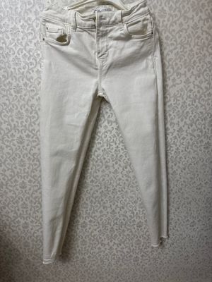 Белые джинсы Zara, в отличном состоянии