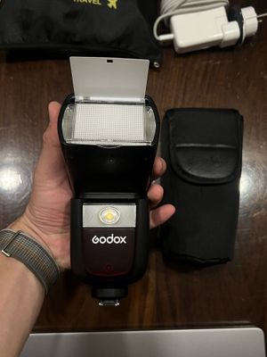 Продаю свою вспышку Godox V860 3 поколение