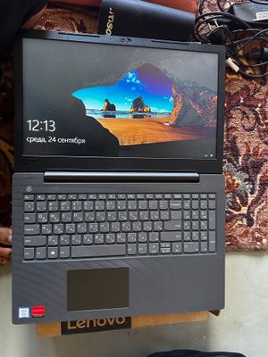 Lenovo kompyuter sotiladi