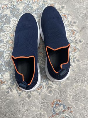 Sketchers yangi umuman kiyilmagan