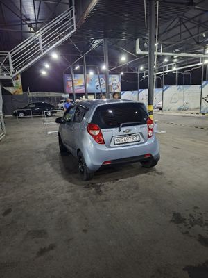 Spark dilfen 2014 yil 148000 km probeg