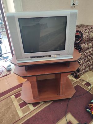 Televizor tyuner podstavkasi bilan