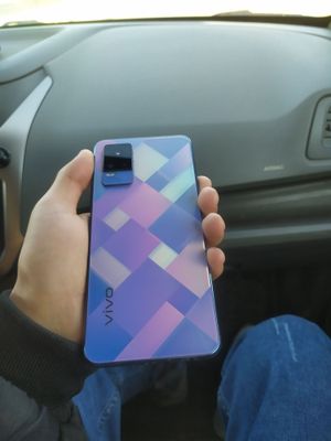 Vivo V21e 8+4/128