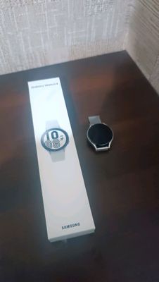 Samsung galaxy watch 4 sotiladi