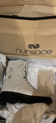 продаются Ботиночки / Nursace / 39 размер