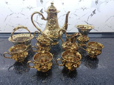 Servis kamplekt idish