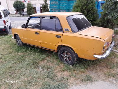 Vaz 21011 srochni sotiladi