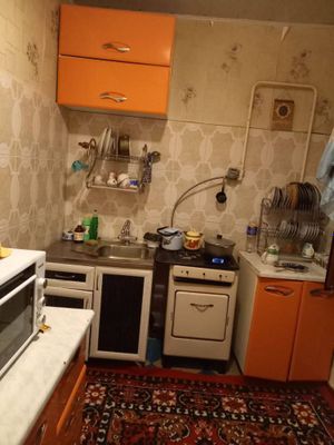 3-комнатная квартира в центре города Навои