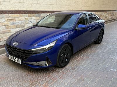 Hyndai Elantra 2-позиция