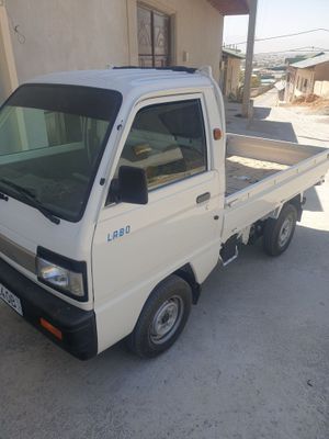 Labo yili 2025 .