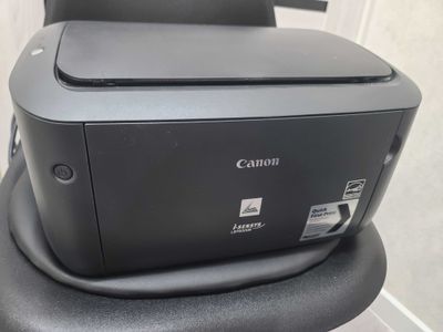 Продам принтер Canon LBP6000B