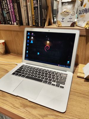 Macbook air 2017 Linux