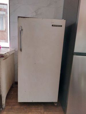 Холодильник Бирюса