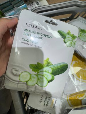 Yuz uchun koreyskiy maskalar. Srogi yangi/original
