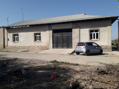 Hovli yer uchaska