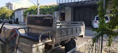 Moto 800 kg tritsikl