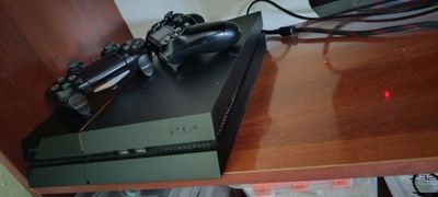 PS4 плестешн 4 в идеальном состоянии