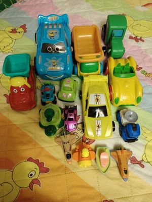 Продам игрушки для мальчика