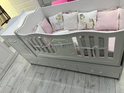 Детская кроватька