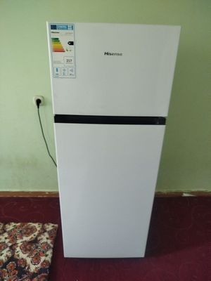 Muzlatgich Hisense