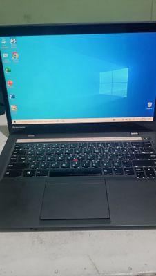 Srochna lenovo thinkpad 8/256 notebook kelishiladi