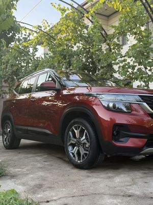 KIA Seltos 1-позиция Автомат