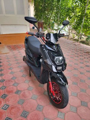 Скутер редлайн сотилади 450$.