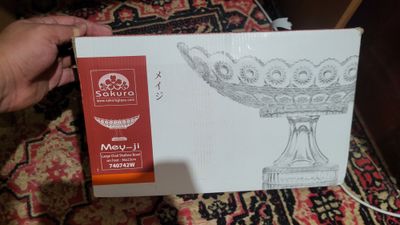 Xuristal sotiladi yangi ishlatilmagan uyda ortiqcha buyum