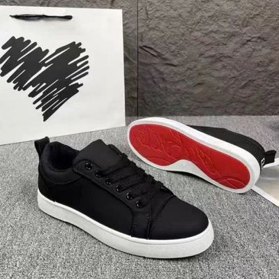 Xitoydan siz uchun buyurtma beramiz oyoq kiyim