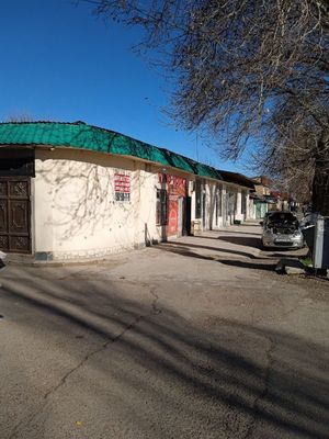 Продам магазин г Чирчике центр города очень хороший лакации