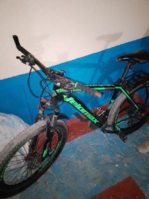 Bike:Velomax F260