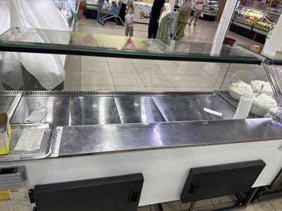 Витринный холодильник